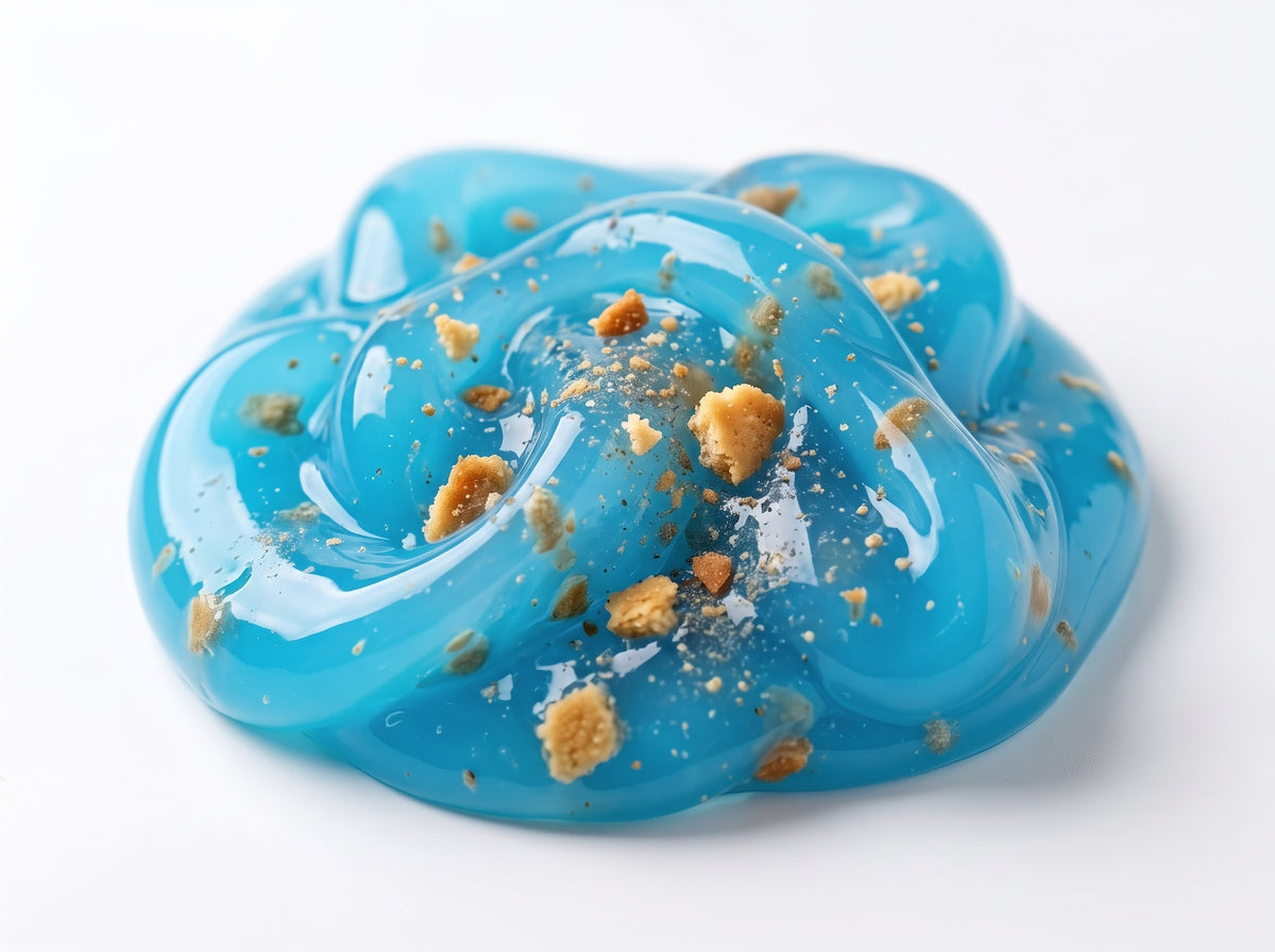 Gel bleu nettoyant capturant des miettes et de petites saletés